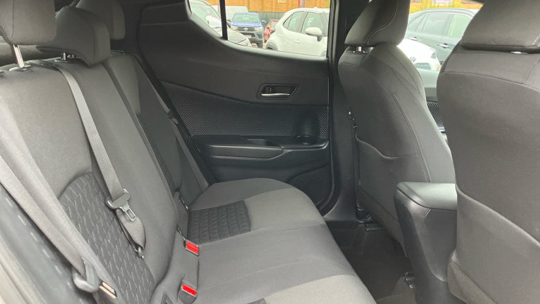 Toyota C-HR 1.8 Hybrid Design 5dr CVT Hybrid Hatchback